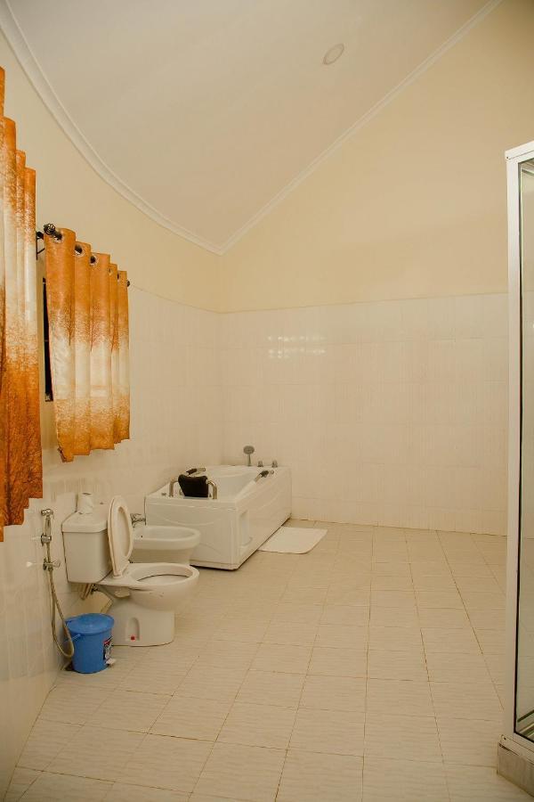 A1 Hotel And Resort Arusha Exterior photo